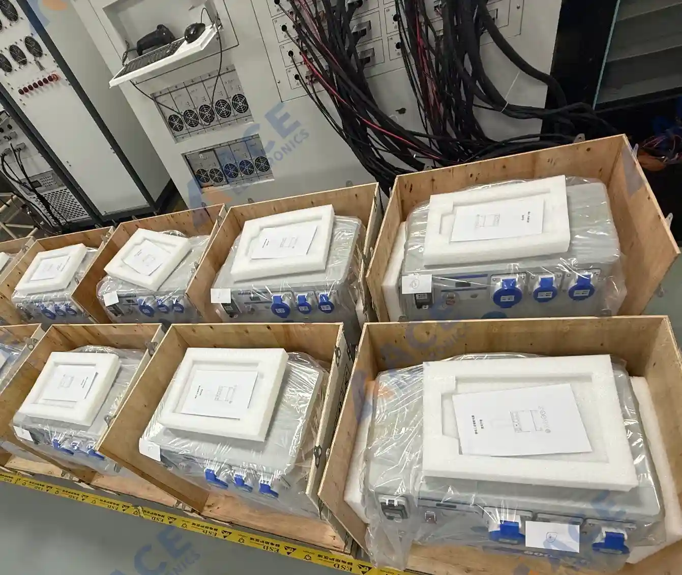 Packaged mobile energy storage units in custom wooden crates